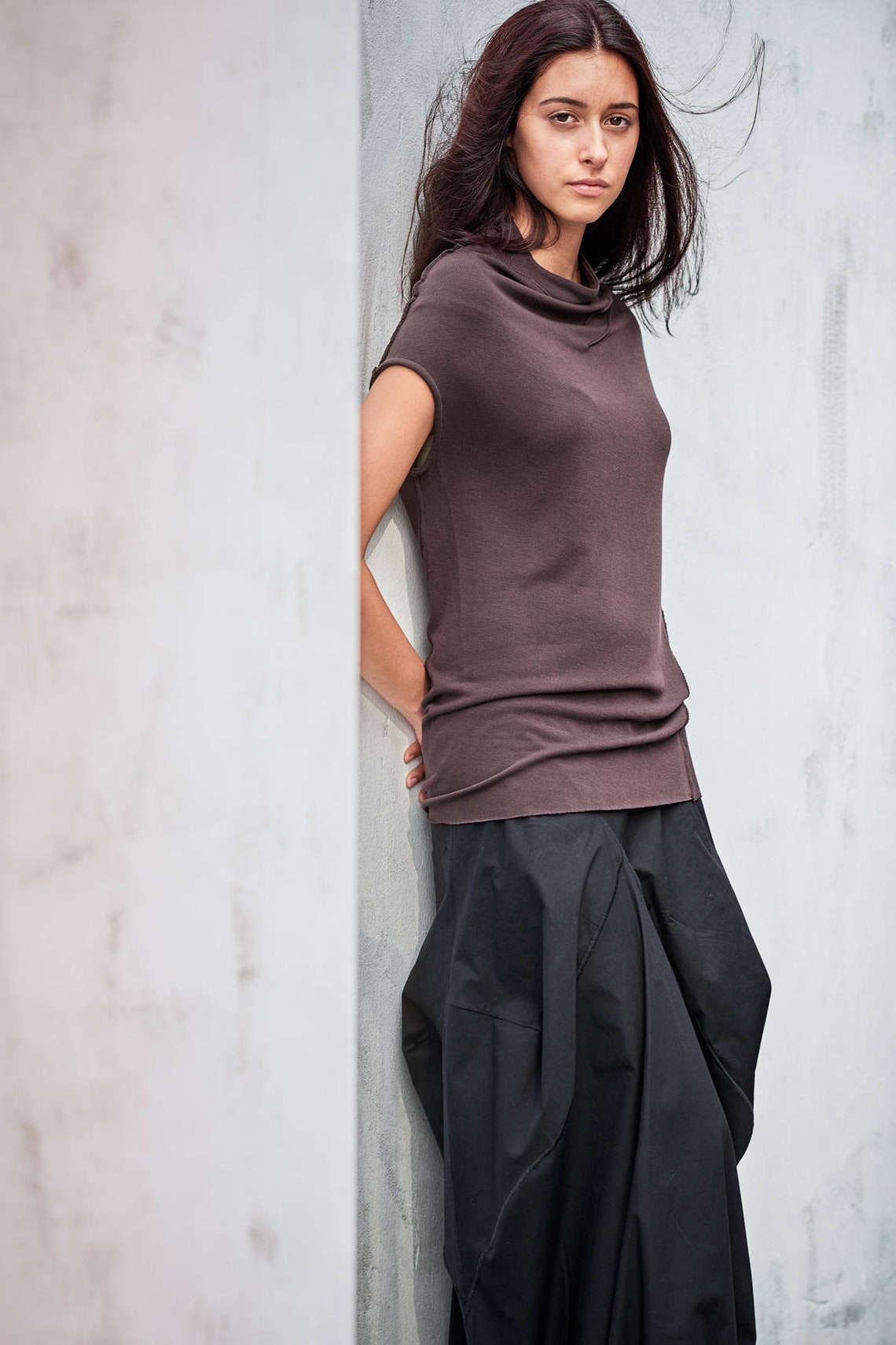 MINIMALIST CAP SLEEVED TOP